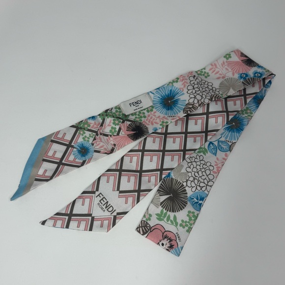 Authentic Fendi Silk Bandeau - Picture 1 of 3